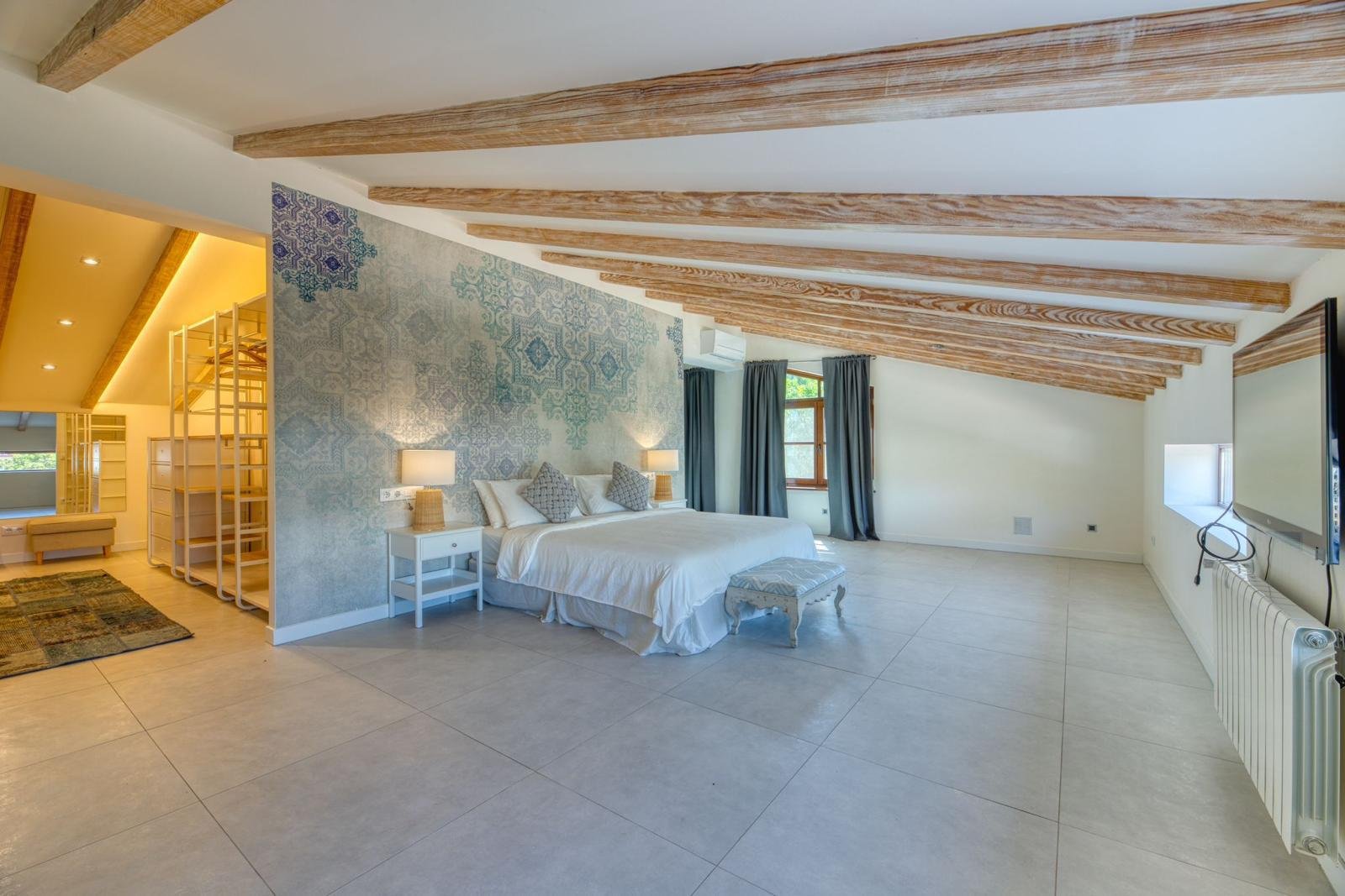 Villa 5 bed Palmanova 14
