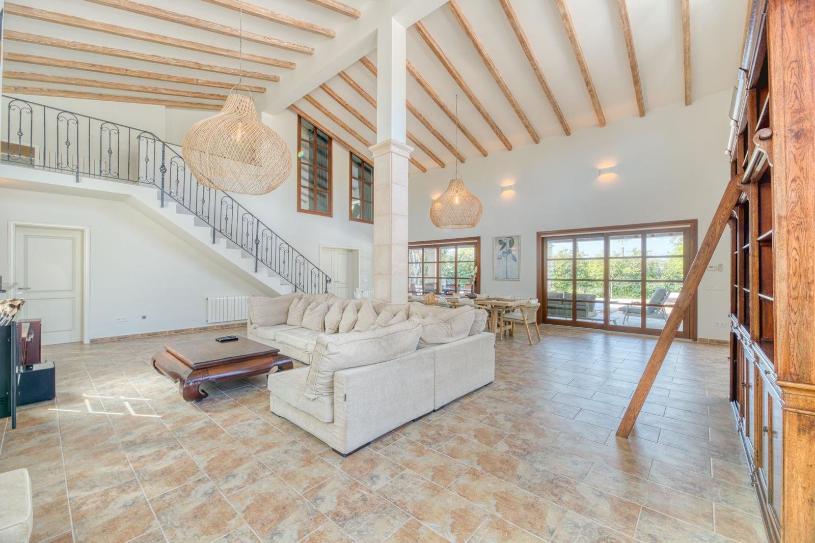 Villa 5 bed Palmanova 17