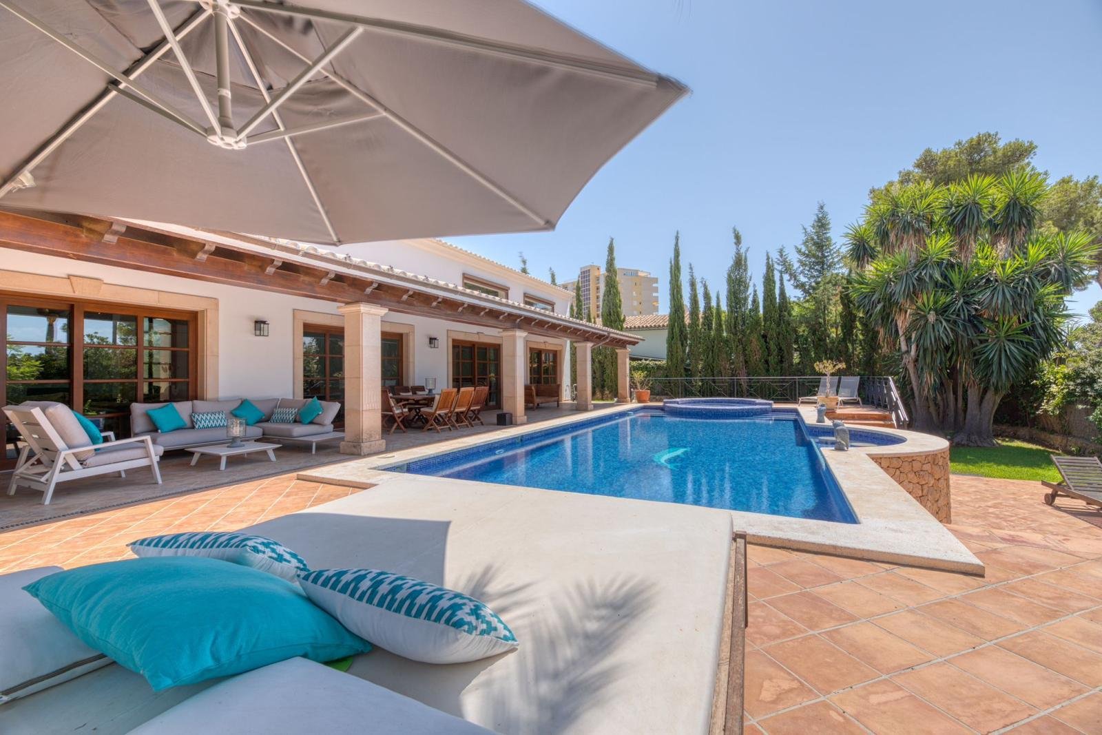 Villa 5 bed Palmanova 5