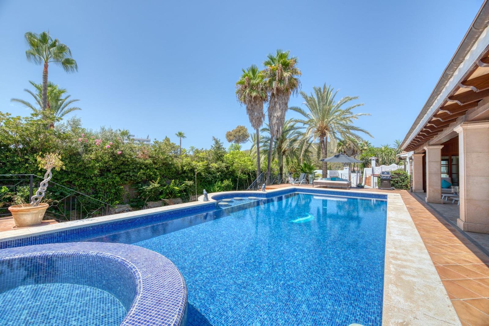Villa 5 bed Palmanova 6